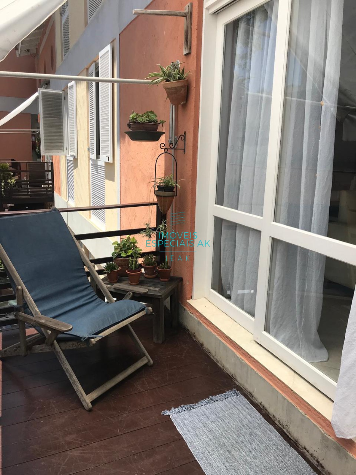 Casa em condomínio a apenas 100 metros da praia em Juquehy